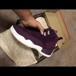 Jordan 12 bourdeaux size 9 brand new